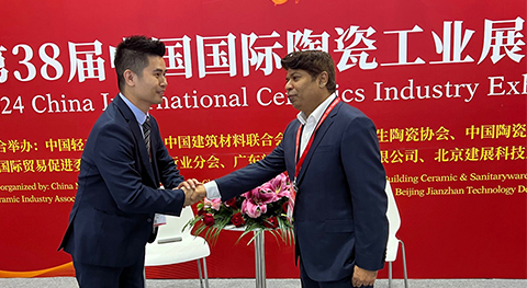 media/Mr.-Mahin-Mazher,-Managing-Director-of-XCG,-was-honored-at-the-China-International-Ceramics-Industry-Exhibition-20246/02.jpg