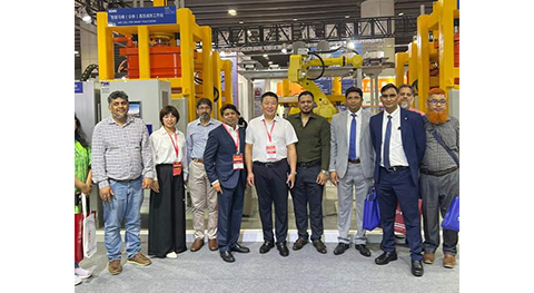 media/Mr.-Mahin-Mazher,-Managing-Director-of-XCG,-was-honored-at-the-China-International-Ceramics-Industry-Exhibition-20246/06.jpg